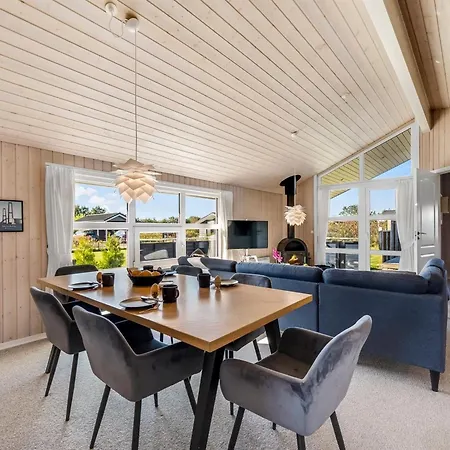 Shalin - 1-4km To The Fjord By Interhome Feriehus